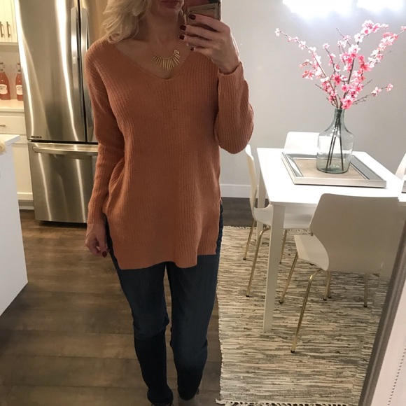 *SALE!* CHIC Cross Back Slouchy/Oversized Sweater - Picture 5 of 8